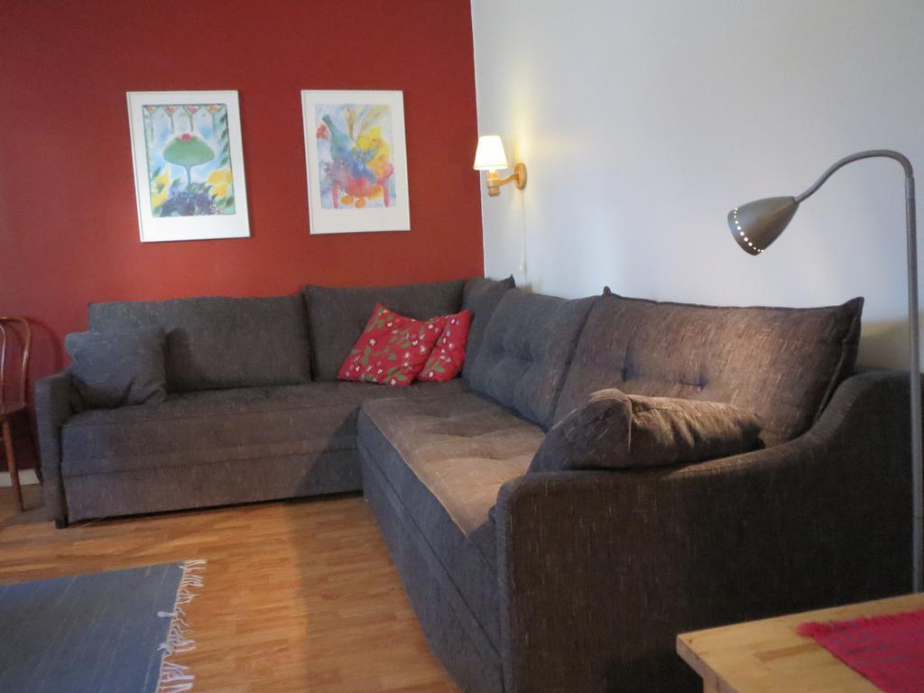 Areguiderna - Bubblans Laegenheter Are Torg Apartment Room photo