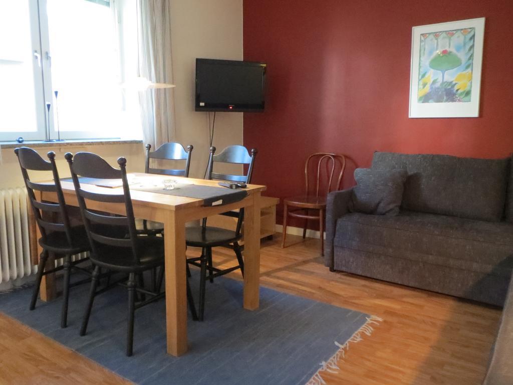 Areguiderna - Bubblans Laegenheter Are Torg Apartment Room photo